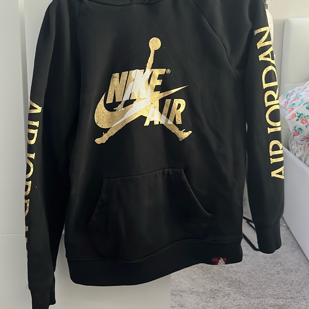 jordan black pull over hoodie